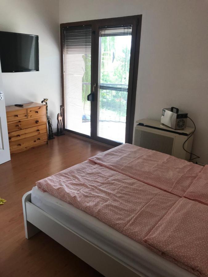 Csevi Apartmanhaz 메조코베스드 외부 사진